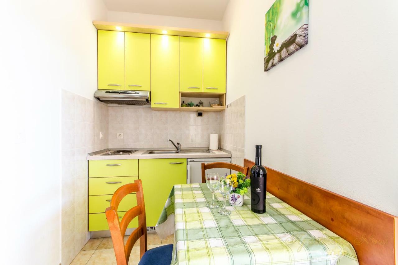 Apartments Nives Suhi Potok Jesenice  Eksteriør billede