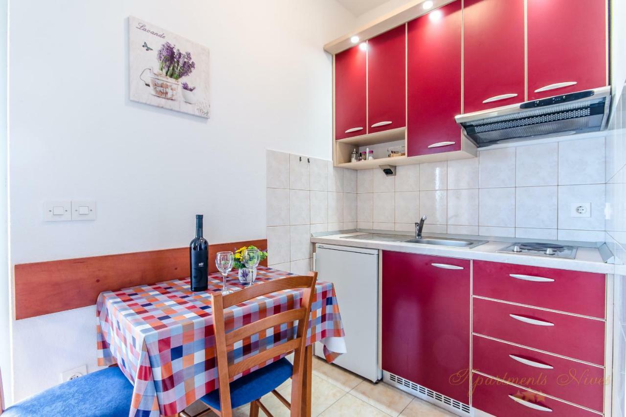 Apartments Nives Suhi Potok Jesenice  Eksteriør billede