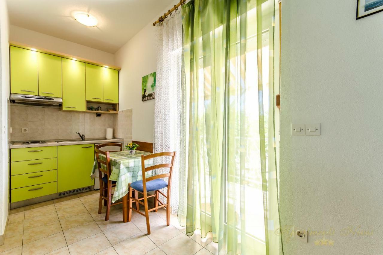 Apartments Nives Suhi Potok Jesenice  Eksteriør billede