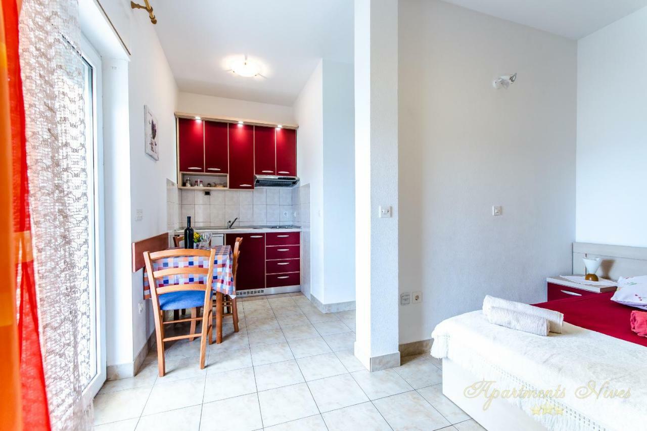 Apartments Nives Suhi Potok Jesenice  Eksteriør billede