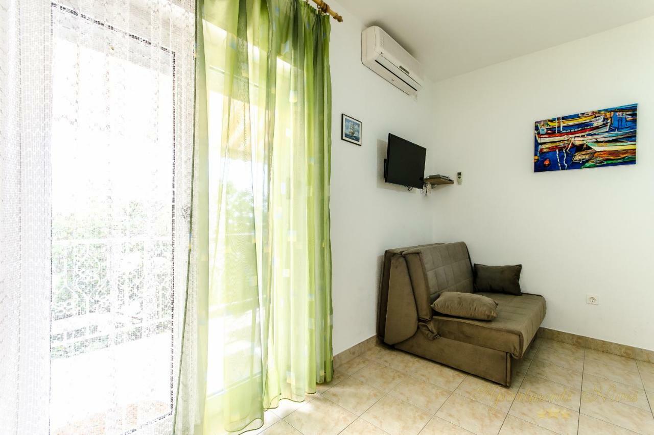 Apartments Nives Suhi Potok Jesenice  Eksteriør billede