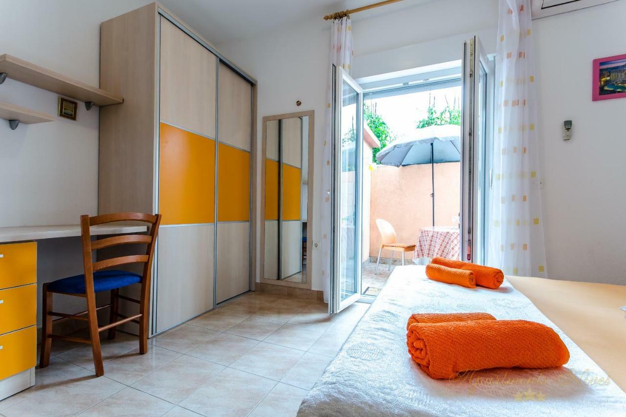 Apartments Nives Suhi Potok Jesenice  Eksteriør billede